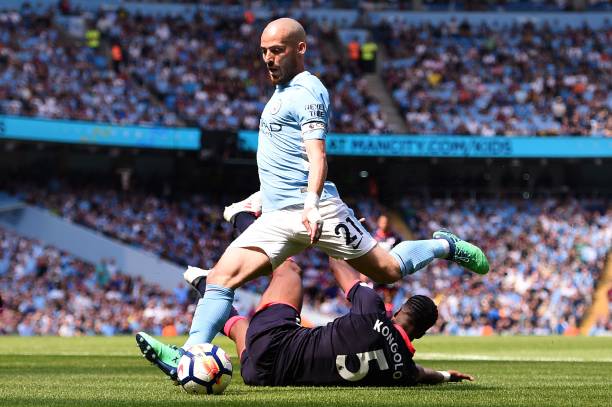 代球员的职 代球员的职