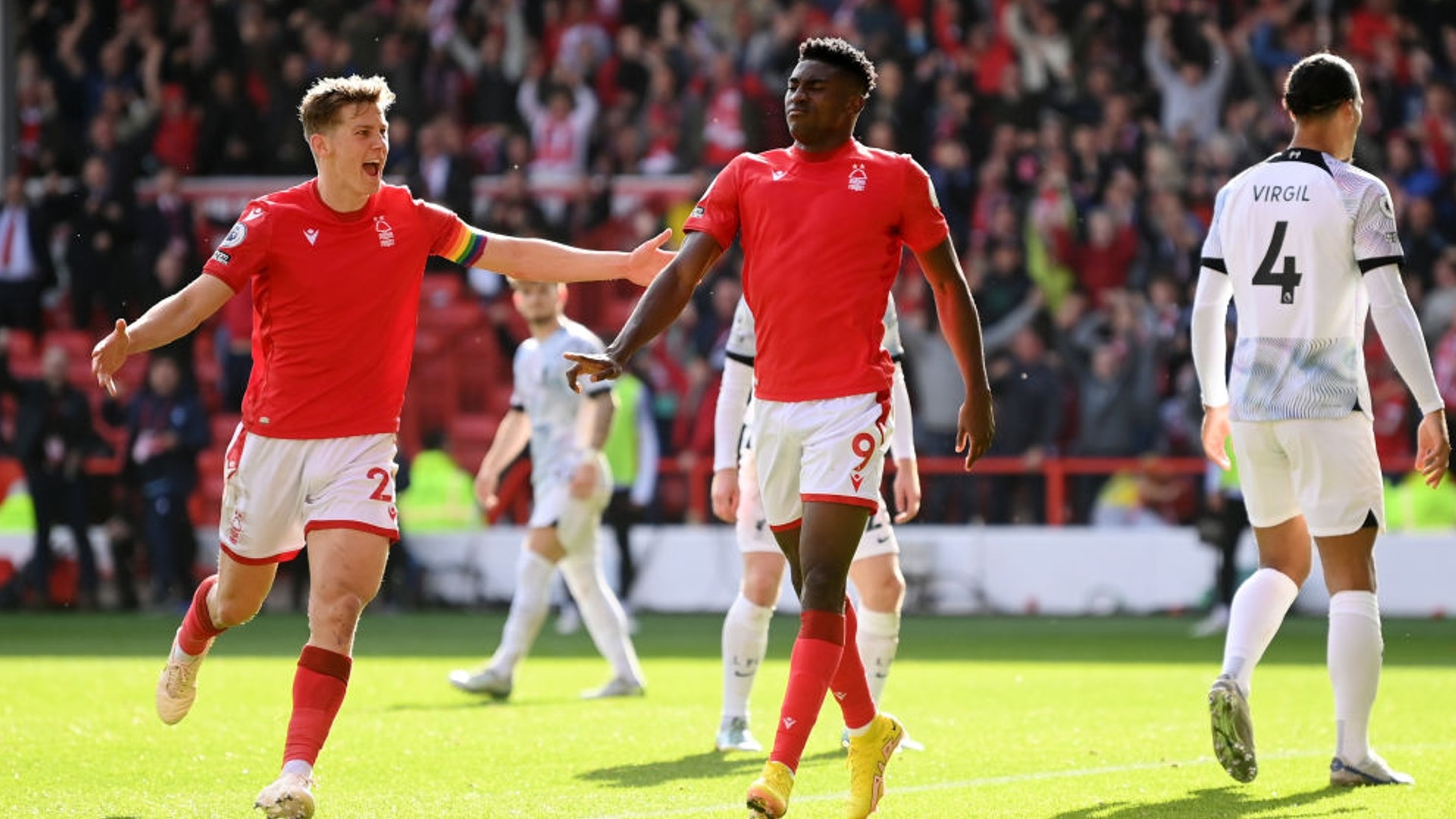 斯与罗德里 斯与罗德里