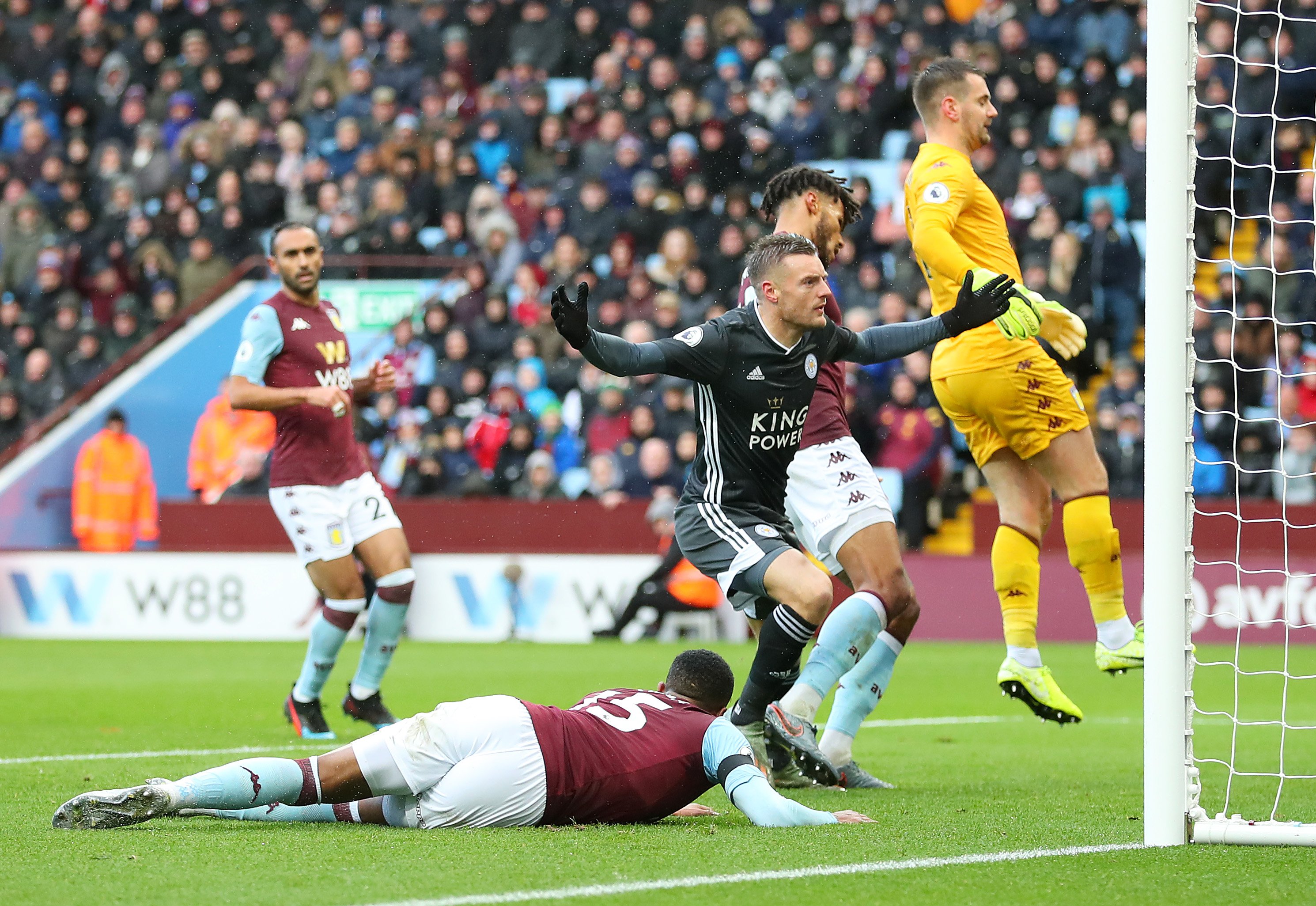 受瞩目的 受瞩目的